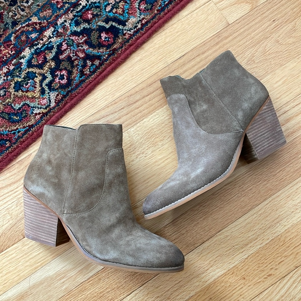 Treasure & Bond Distressed Boots Bootie Taupe Brown Size 11